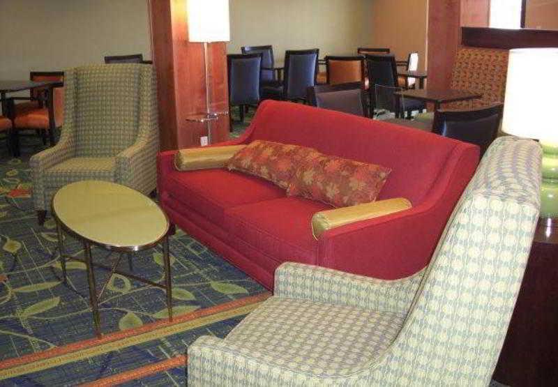 Fairfield Inn & Suites Santa Maria Restoran fotoğraf